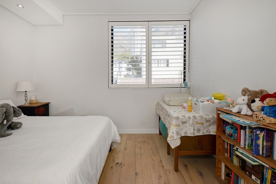 2 Bedroom Property for Sale in Vredehoek Western Cape